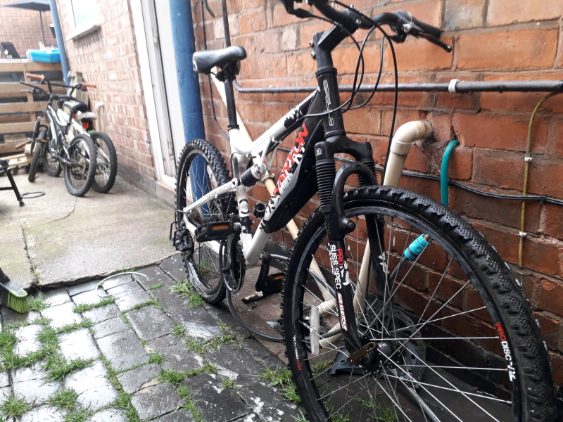 apollo kanyon mountain bike